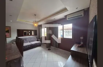 Casa com 3 quartos para alugar na Rua Nápoles Lot Pq Ozanan, São José, Canoas