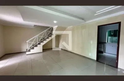 Casa / sobrado em condomínio para aluguel - vargem pequena, 3 quartos,  300 m² - rio de janeiro