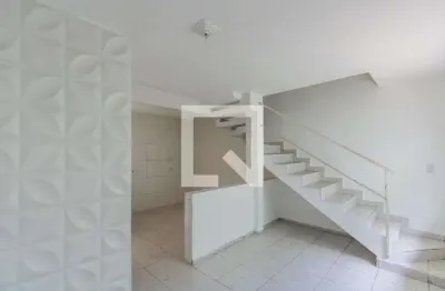 Casa com 2 quartos para alugar na Rua Utrecht, Ponte Rasa, São Paulo