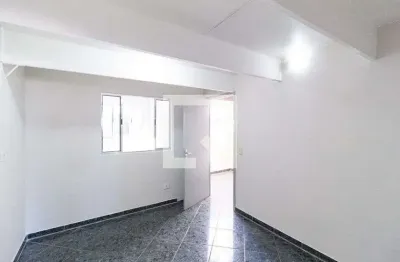 Casa com 2 quartos para alugar na Rua Mário Quintana, Santa Maria, Osasco