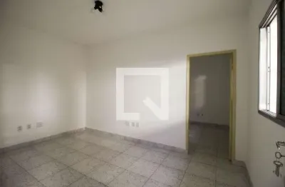 Casa com 1 quarto para alugar na Rua José Francisco dos Santos, Jardim Tietê, São Paulo