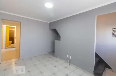 Casa com 2 quartos para alugar na Rua Falchi Gianini, Mooca, São Paulo