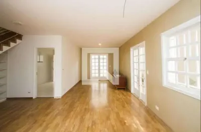 Casa com 3 quartos para alugar na Rua Emboabas, Campo Belo, São Paulo