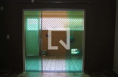 Casa com 3 quartos para alugar na Rua Otávio Fonseca, Mutondo, São Gonçalo