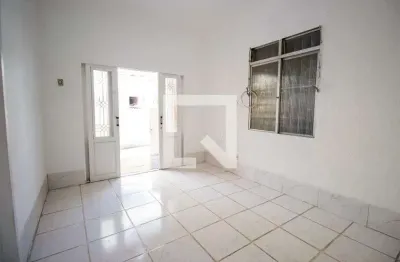 Casa com 2 quartos para alugar na Rua Carolina Amado, Irajá, Rio de Janeiro