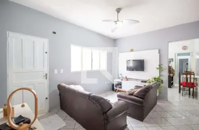 Casa com 4 quartos para alugar na Rua Antônio Rinaldi, Jaguaribe, Osasco