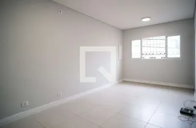 Casa com 2 quartos para alugar na Rua Oxford, Cangaíba, São Paulo