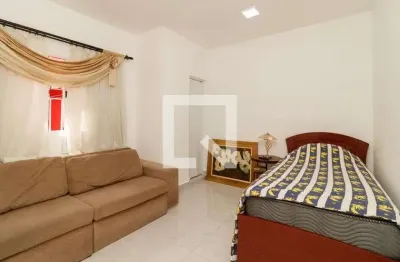 Casa com 1 quarto para alugar na Rua Eurico Sodré, Jardim Brasil, São Paulo