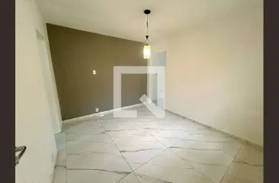 Casa com 2 quartos para alugar na Rua Teresa Caseiro, Picanço, Guarulhos