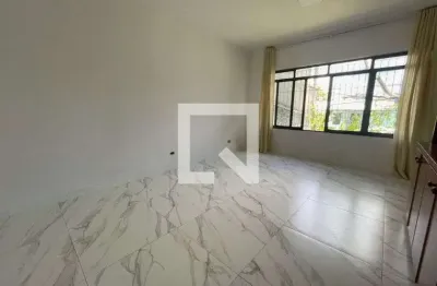 Casa com 3 quartos para alugar na Rua Herison, Mandaqui, São Paulo