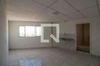 Apartamento para alugar na Avenida Sargento Iracitan Coimbra, São Rafael, São Paulo por R$ 775