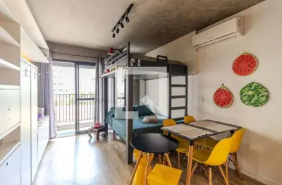 Kitnet / Stúdio para Aluguel - Santa Cecília, 1 Quarto,  30 m² - São Paulo