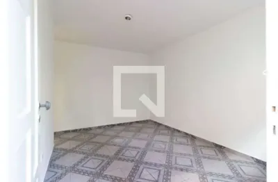 Casa com 1 quarto para alugar na Rua Bentureli, Vila Ede, São Paulo