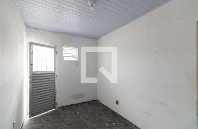 Casa com 1 quarto para alugar na Avenida Tenente Laudelino Ferreira do Amaral, Vila Jacuí, São Paulo