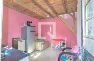 Casa com 1 quarto para alugar na Rua Setenta E Dois, Igara, Canoas