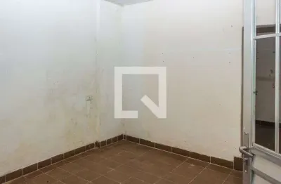 Casa com 1 quarto para alugar na Rua Verdun, Guarapiranga, São Paulo