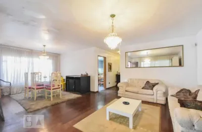 Casa com 5 quartos para alugar na Rua Galileu, Campo Belo, São Paulo