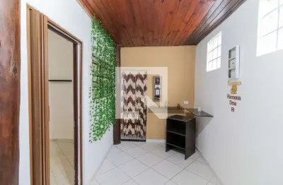 Casa com 2 quartos para alugar na Rua Nossa Senhora das Graças, Butantã, São Paulo