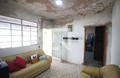 Casa para Aluguel - Santa Cruz Industrial, 2 Quartos,  105 m² - Contagem