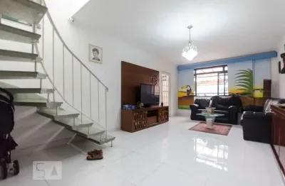 Casa com 3 quartos para alugar na Rua Doutor Natalino Righeto, Água Fria, São Paulo