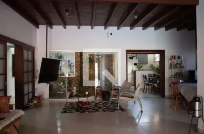 Casa para Aluguel - Vicentina, 4 Quartos,  232 m² - São Leopoldo