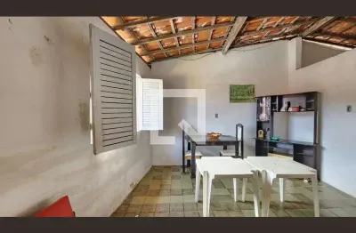 Casa com 2 quartos para alugar na Rua da Maçonaria, Boca do Rio, Salvador