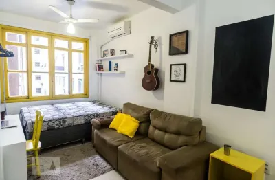 Kitnet / Stúdio para Aluguel - Centro Histórico, 1 Quarto,  30 m² - Porto Alegre
