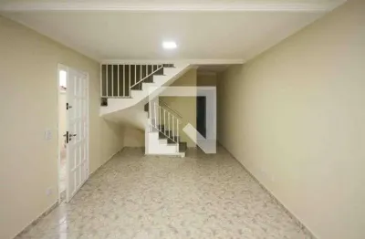 Casa com 3 quartos para alugar na Rua Ângelo Agostini, Vila Ema, São Paulo