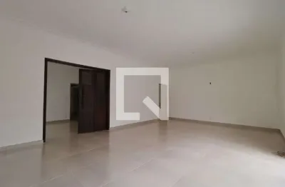 Casa para Aluguel - Centro, 4 Quartos,  482 m² - Ribeirão Preto