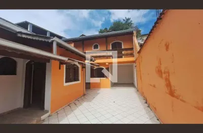Casa com 2 quartos para alugar na Avenida Francisco Marengo, Vila Maluf, Suzano