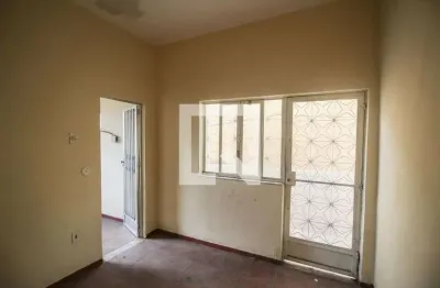 Casa com 1 quarto para alugar na Mesquita - Rj 26557-610 Brasil, Caonze, Nova Iguaçu