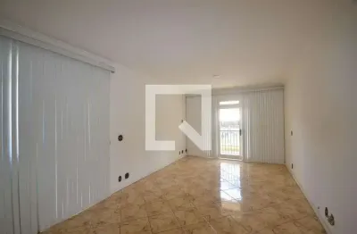 Casa com 3 quartos para alugar na Rua João Martins, Caonze, Nova Iguaçu