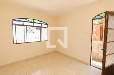Casa para Aluguel - Parque Maracana, 3 Quartos,  360 m² - Contagem