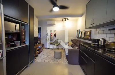 Apartamento para Aluguel - Canasvieiras, 2 Quartos,  55 m² - Florianópolis