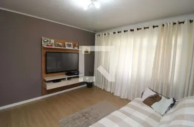 Casa para Aluguel - Jardim Teresa, 4 Quartos,  170 m² - São Paulo