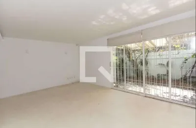 Casa com 4 quartos para alugar na Rua Iraúna, Moema, São Paulo