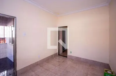 Casa para Aluguel - Mangueira, 2 Quartos,  100 m² - São Gonçalo