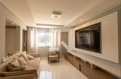 Casa com 4 quartos para alugar na Avenida Fredolin Wolf, Pilarzinho, Curitiba