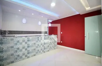 Casa com 2 quartos para alugar na Rua Gomes Brandão, Brotas, Salvador