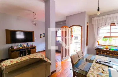 Casa com 3 quartos para alugar na Rua Engenheiro Julião Castelo, Méier, Rio de Janeiro