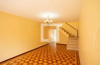 Casa com 3 quartos para alugar na Rua Daniel Vieira, Santana, São Paulo