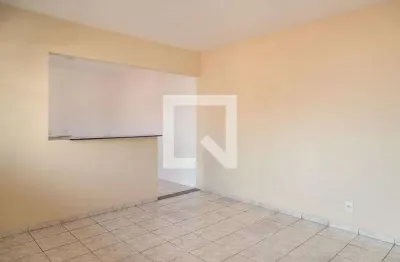 Casa com 2 quartos para alugar na Rua Ana Luísa de Sousa, Ponte Rasa, São Paulo