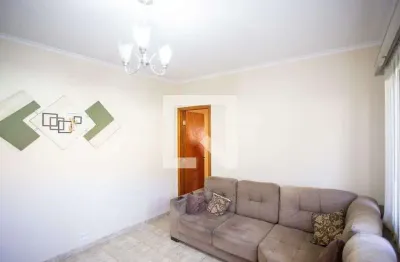 Casa com 3 quartos para alugar na Rua Javari, Campanário, Diadema