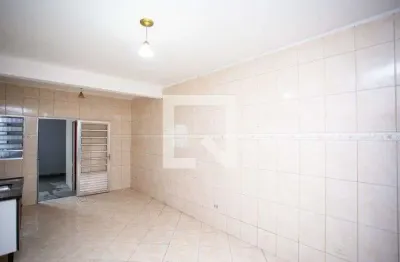 Casa com 2 quartos para alugar na Rua Phi, Serraria, Diadema