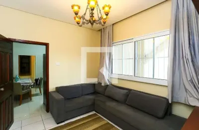 Casa para Aluguel - Chácara Agrindus, 2 Quartos,  75 m² - Taboão da Serra