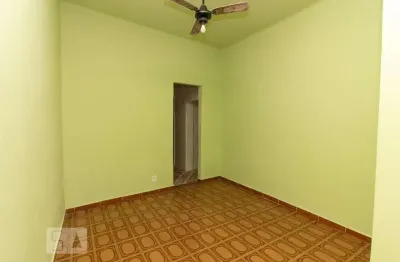 Casa com 1 quarto para alugar na Rua Vereador Jansen Muller, Cachambi, Rio de Janeiro