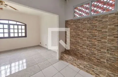 Casa para Aluguel - Jardim Eulina, 2 Quartos,  349 m² - Campinas
