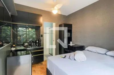 Casa com 6 quartos para alugar na Rua Porto Martins, Brooklin, São Paulo