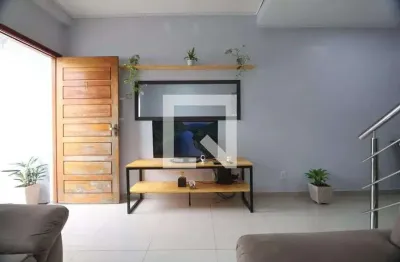 Casa com 2 quartos para alugar na Rua Vereador Adão Da Silva Santos, São José, Canoas