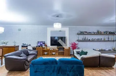 Casa com 3 quartos para alugar na Rua Santa Teresa de Ávila, Piqueri, São Paulo